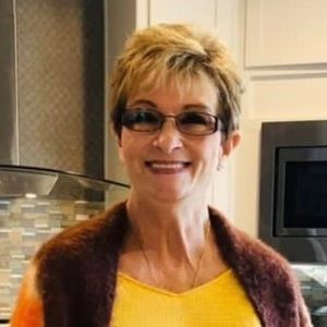 Meet your Posher, Angela